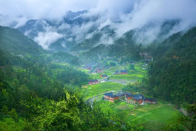 “不负青山 留住乡愁” 恩施市盛家坝推出3条乡村休闲文化旅游路线