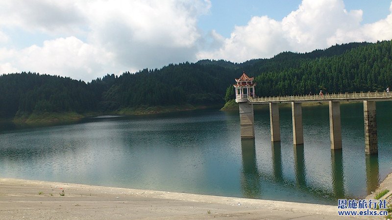 利川福宝山