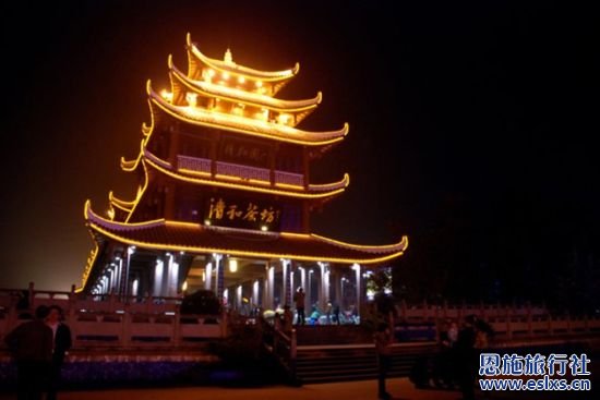 新浪旅游配图:清河茶坊 图片来源于网络 恩施旅行社配图:清河茶坊 图片来源于网络